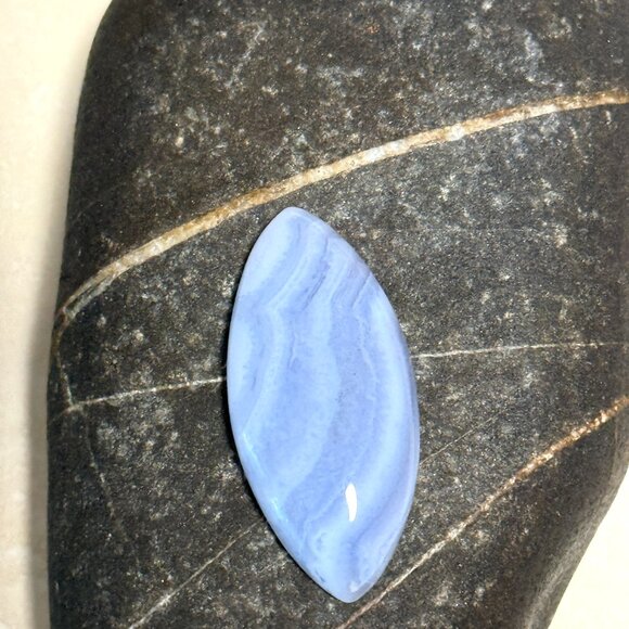 Blue Lace Agate Horse Eye Shape Cabochon - Picture 4 of 9